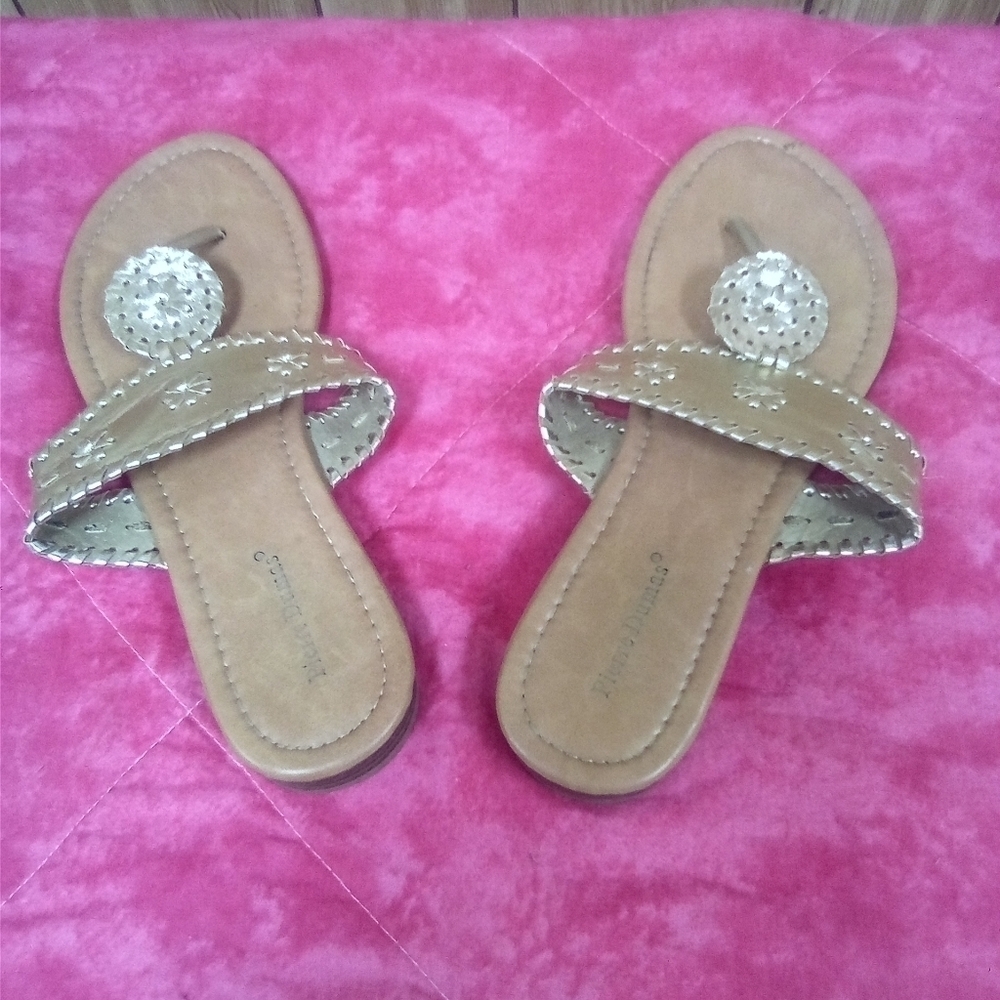 Women's Pierre Dumas Sandals Size 7 1/2 7.5